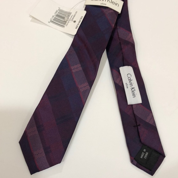 NWT CALVIN KLEIN MEN’s TIE purple. - Picture 3 of 3